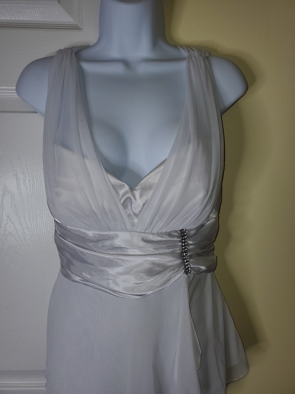 🤍✨ Studio 1940 White Chiffon Satin Empire Waist Dressy Top | Size 10 ✨🤍